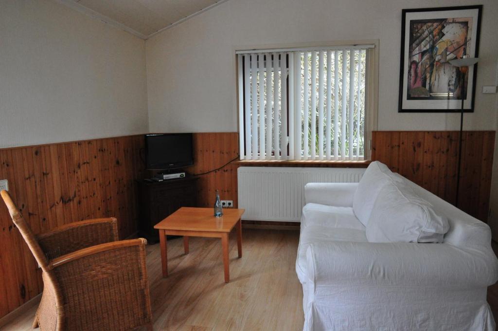 Vakantiepark de Bronzen Eik Sellingen Zimmer foto